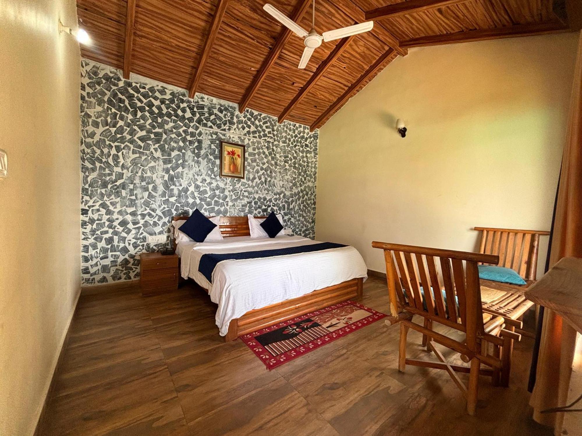 Pragati Resort & Restaurant- Eden Of Kumaon Bhowali Екстериор снимка